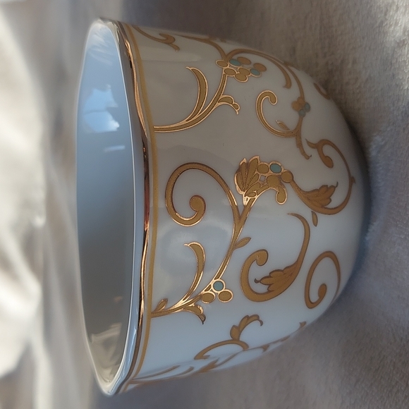Grace's Teaware tea cups - Picture 10 of 16